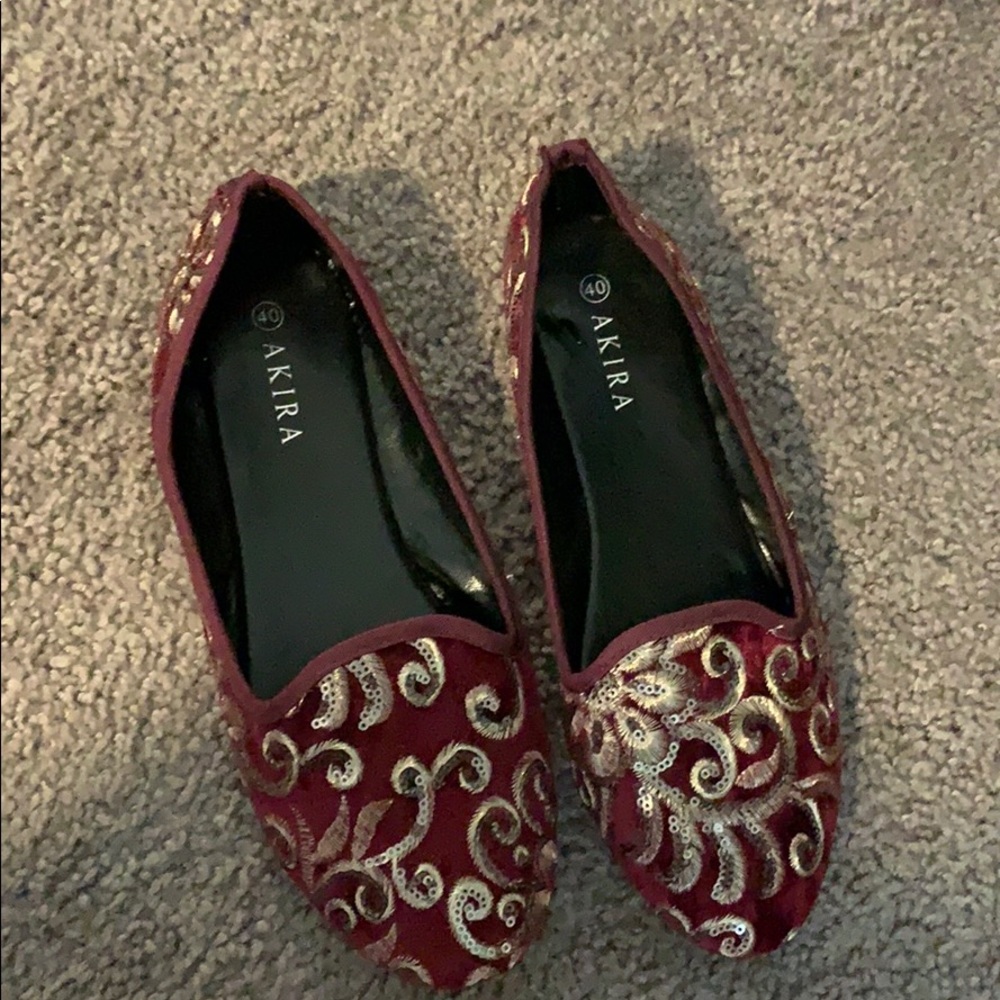 Burgundy embroidered flats